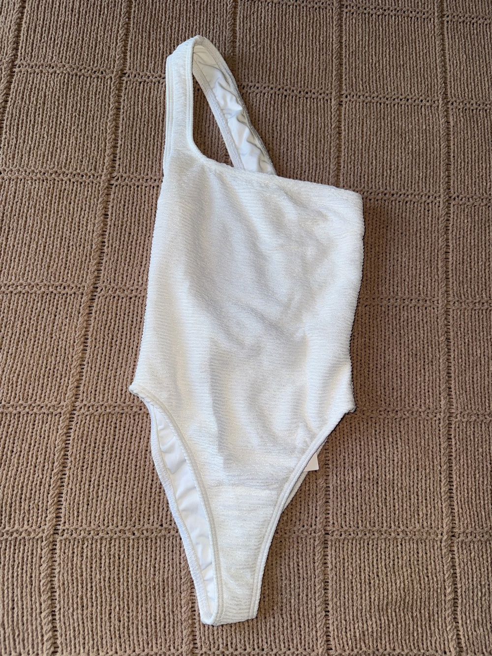 1.  Rumer Cassidy Maillot - Picture 3 of 11